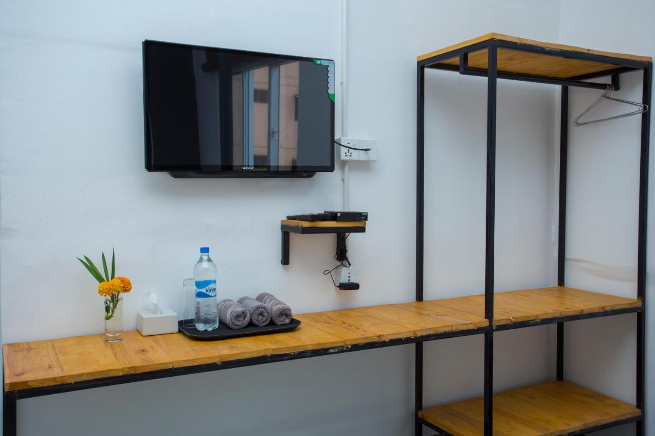 Yakety Yak Hostel Kathmandu Ngoại thất bức ảnh